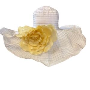 Scala Official Kentucky Derby Hat White with‎ Yellow Flower New With Tags